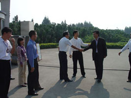 省領(lǐng)導、市領(lǐng)導來我司進行視察、指導